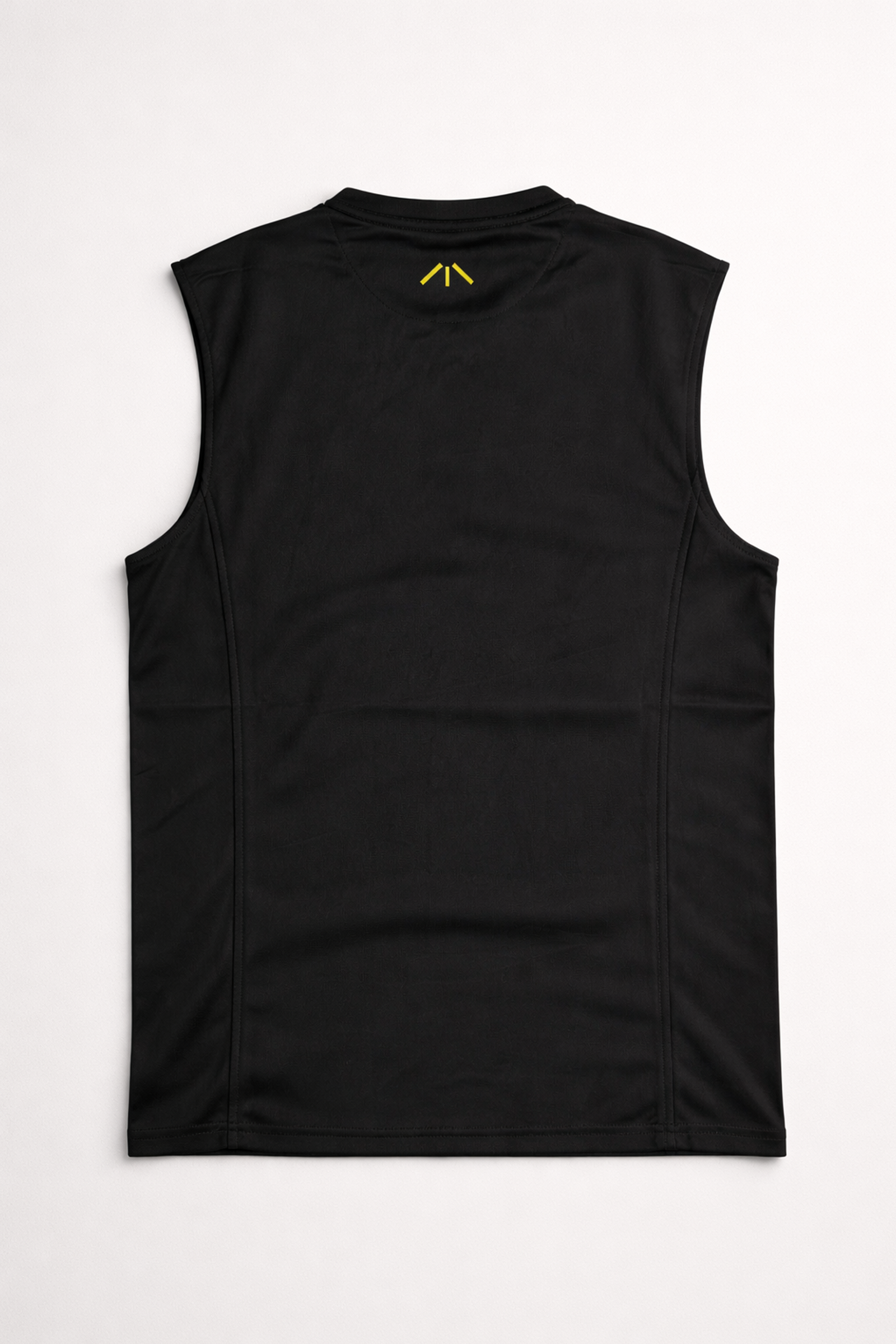 SLEEVELESS